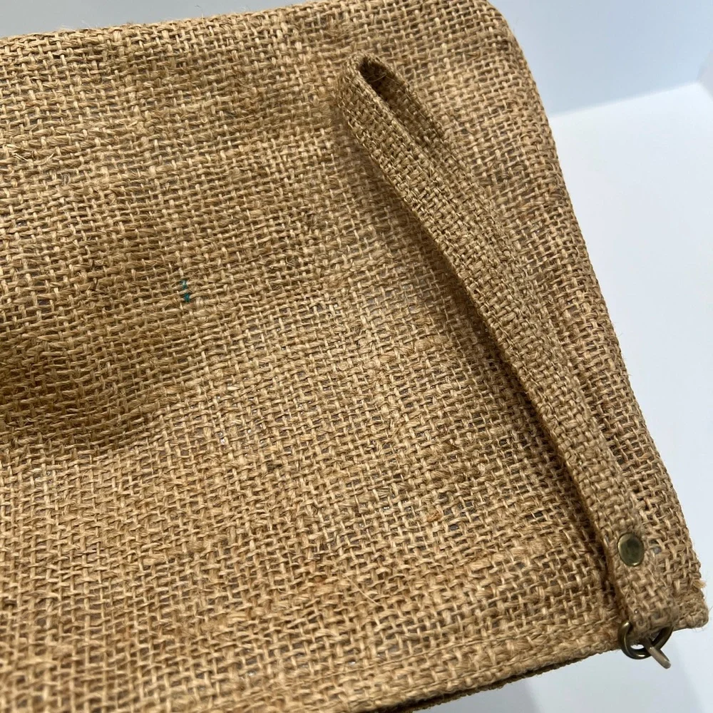 Vintage burlap / Jute zippered clutch with genuine leather trim & original tag.